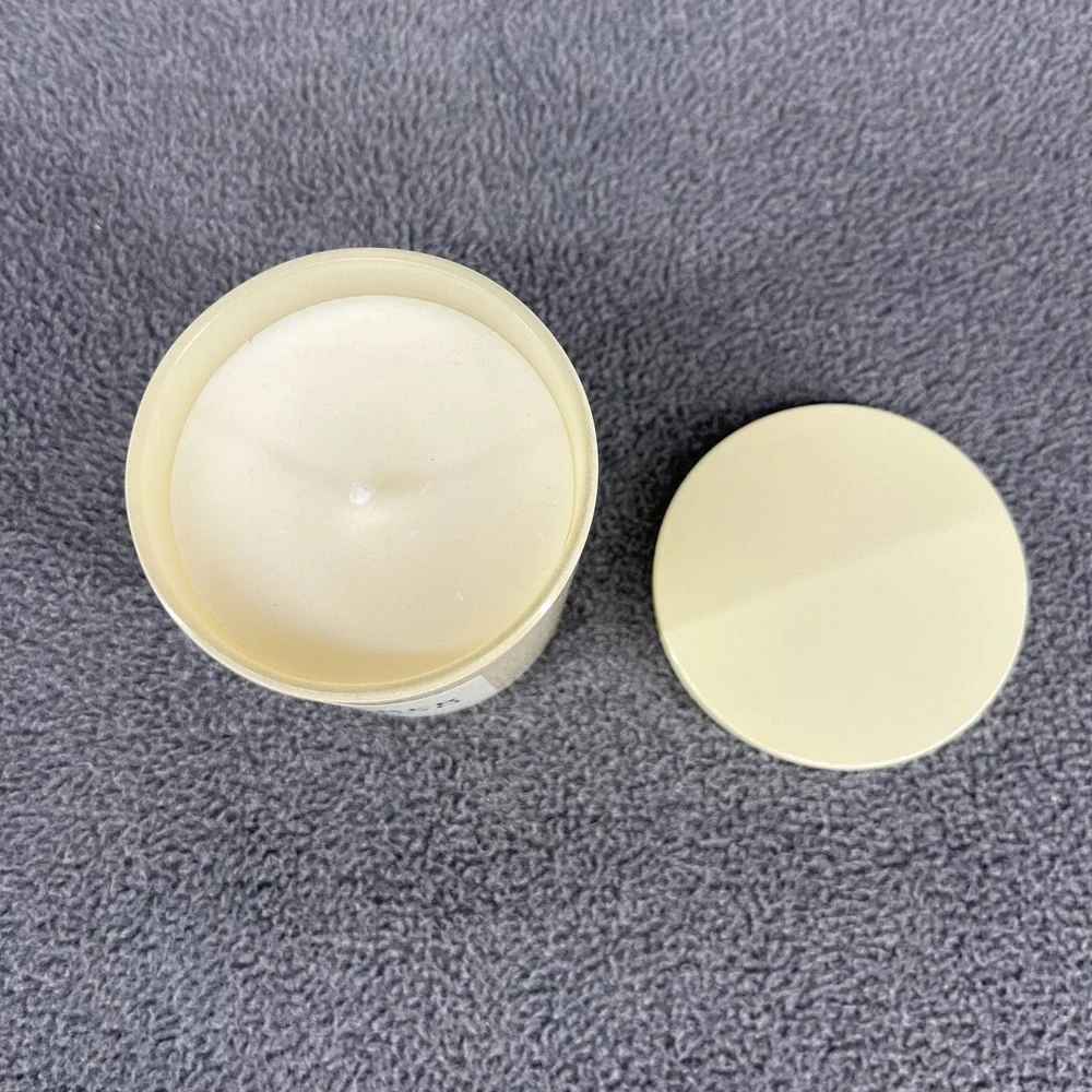 Leoben Co Amber & Saffron Vegan Soy Wax Blend‎ Candle 9 oz beige glass